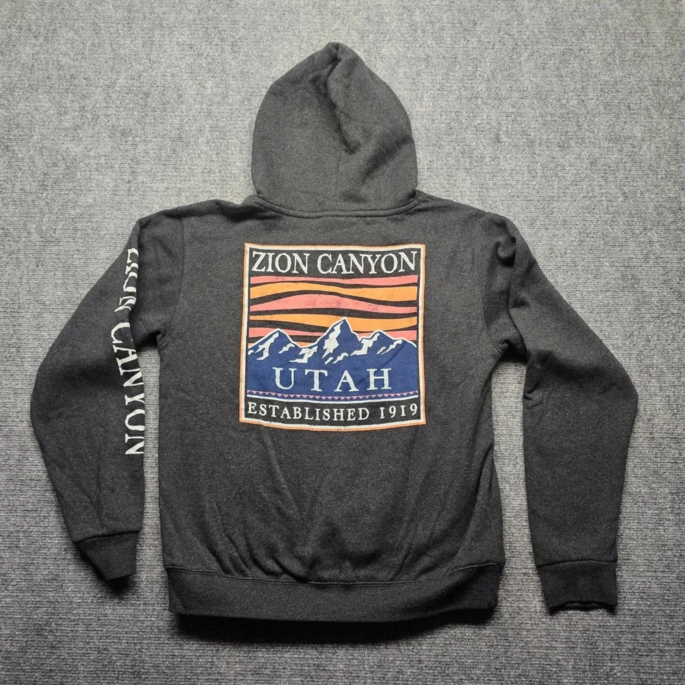 Long Rock Zion Canyon Utah National Park Hoodie Black Heather Small NWT